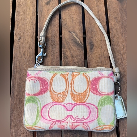 Coach Poppy Vintage Multicolor Wristlet - Picture 3 of 9